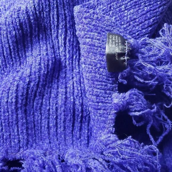 Beautiful Dark Purple Scarf - Picture 3 of 4